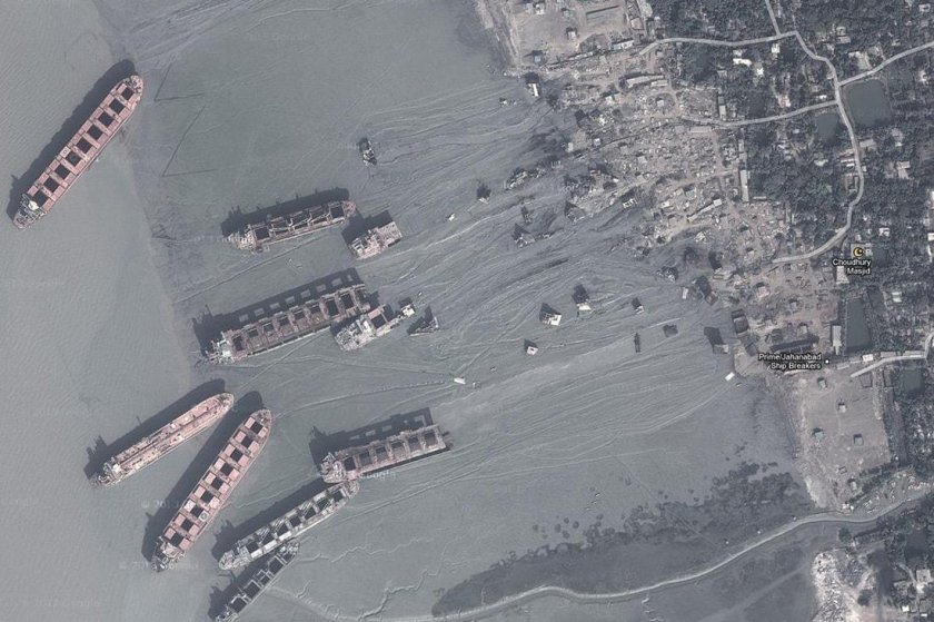 Читтагонг кладбище кораблей со спутника