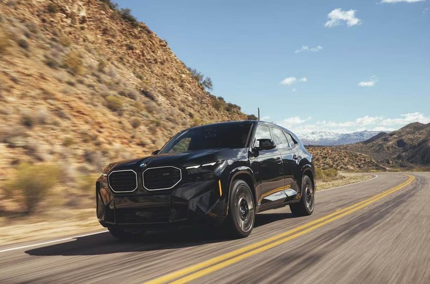 BMW XM Black