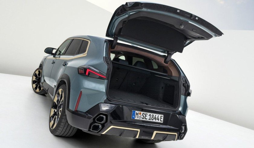 Новый BMW XM 2023