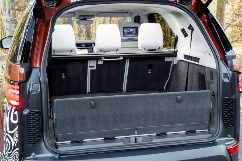 Land Rover Discovery 2016 багажник