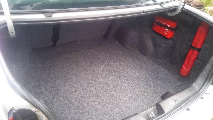 Ровер 45 лифтбек багажник