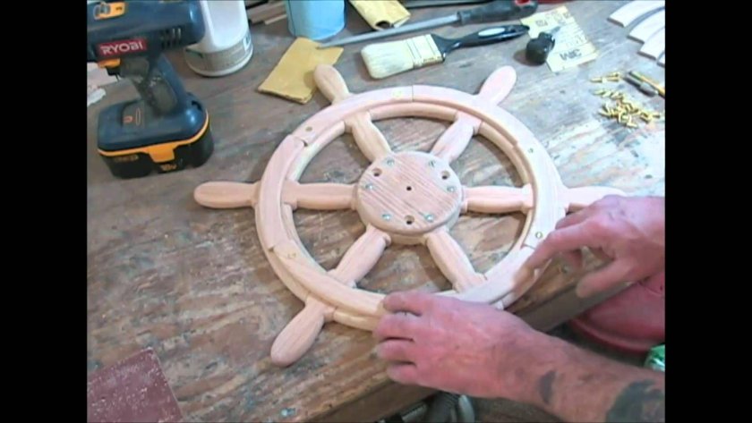 Штурвал из дерева