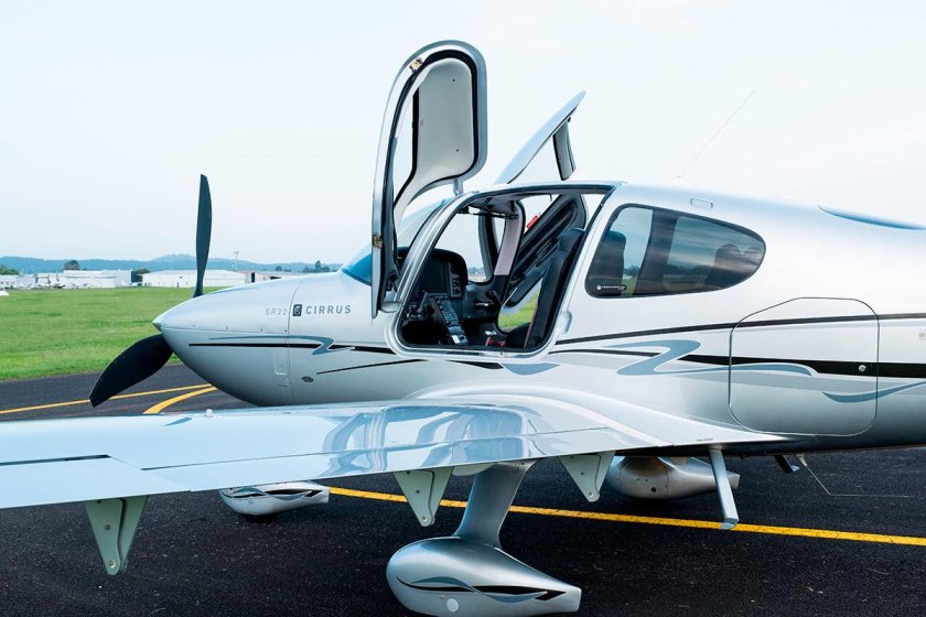 Cirrus sr22 g6