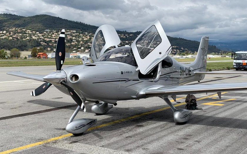Cirrus sr22 Turbo