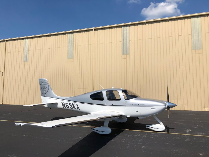 Самолет Циррус 22