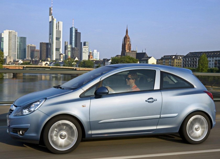 Opel Corsa хэтчбек 2008