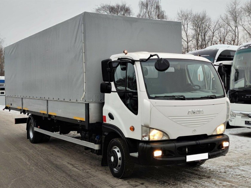 Хино 300 бортовой