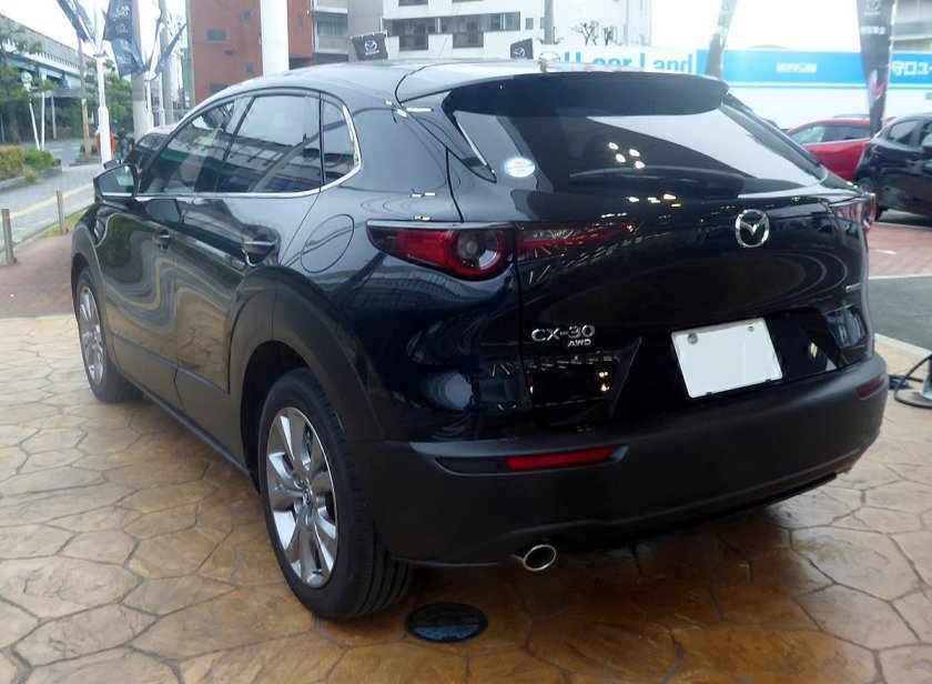 Мазда cx30 черная