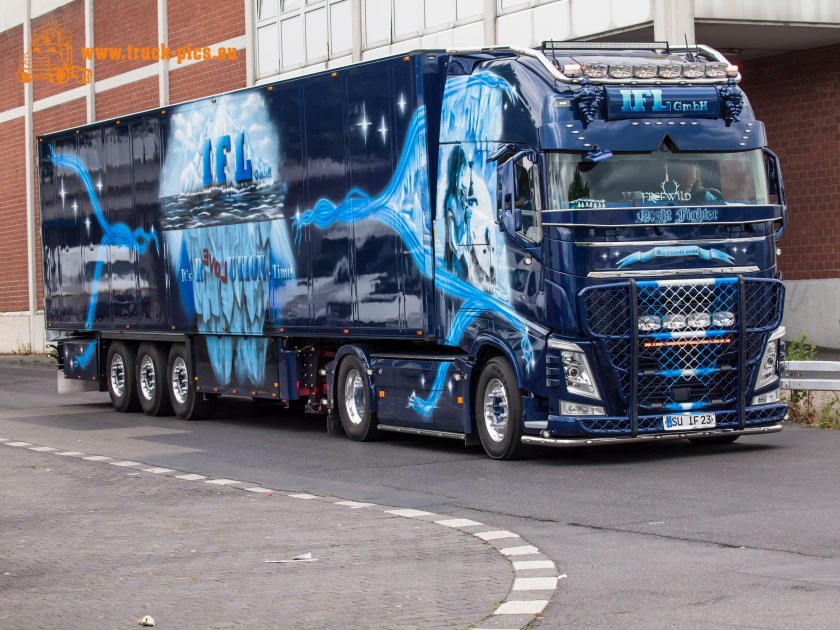 Тюнингованный грузовиков Вольво