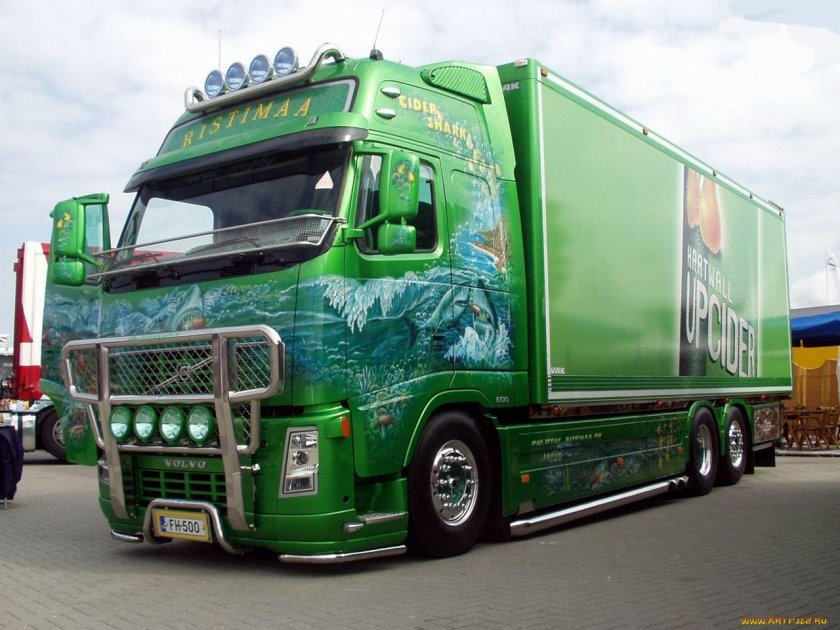 Тюнингованный грузовиков Вольво