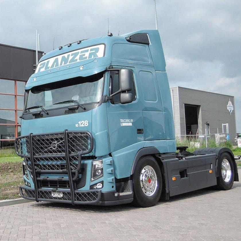 Вольво 750 легковая