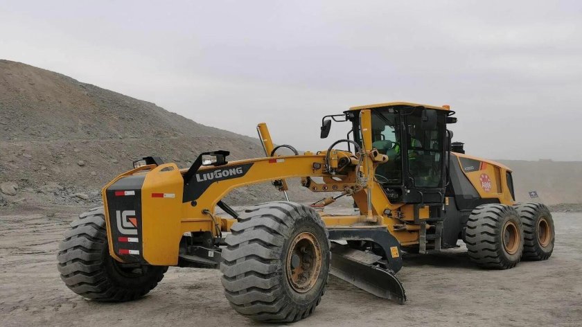Грейдер Liugong 4260d