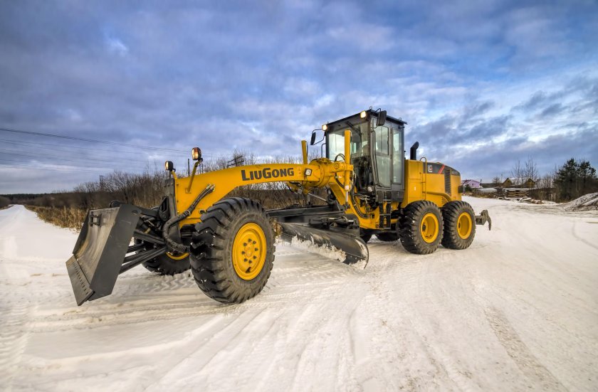 Грейдер CLG 4215