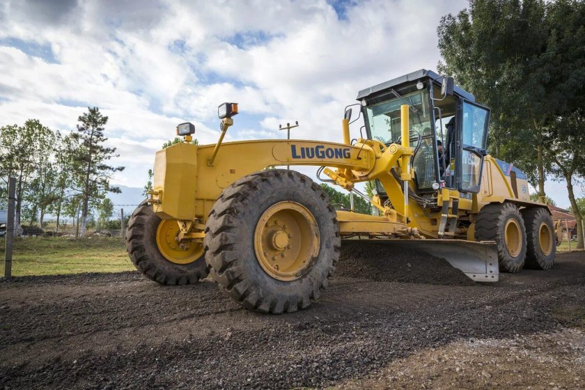 Грейдер ЛИУГОНГ 425