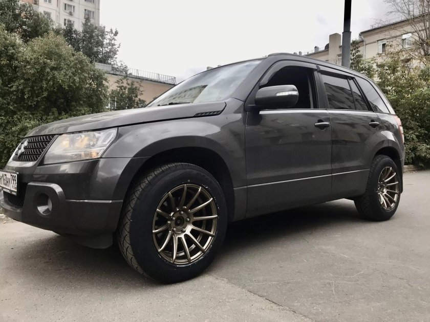 Suzuki Grand Vitara диски r18