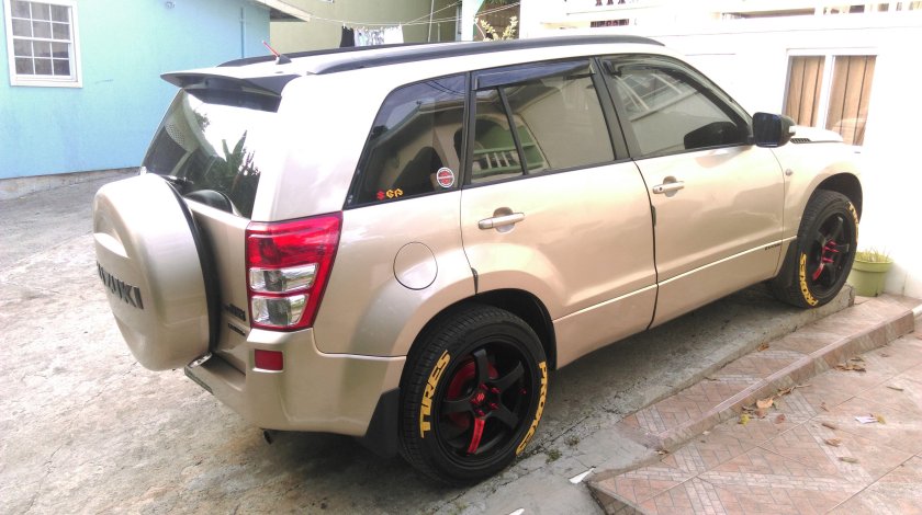 Suzuki Grand Vitara r19