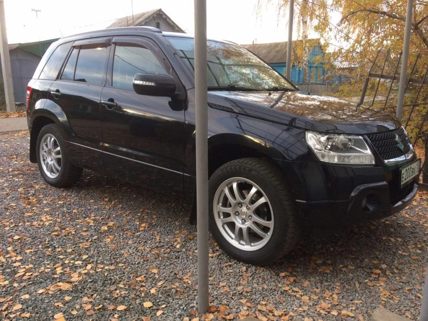 Suzuki Grand Vitara 2.4