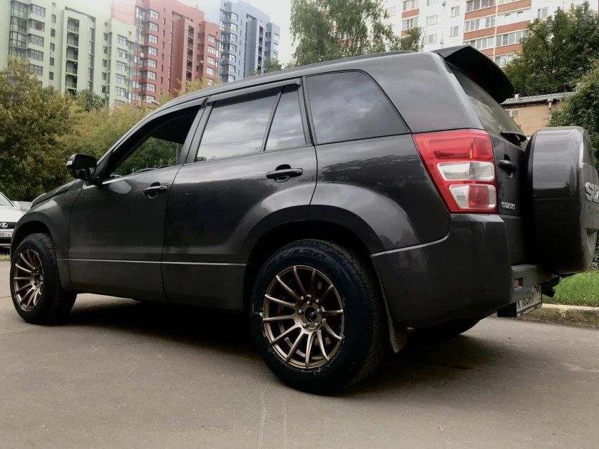 Suzuki Grand Vitara 2007 r19