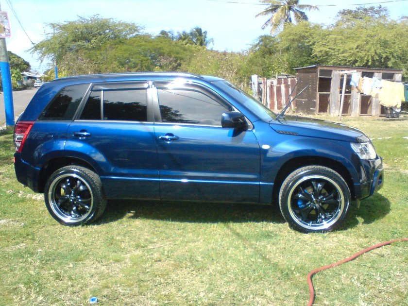 Grand Vitara r19