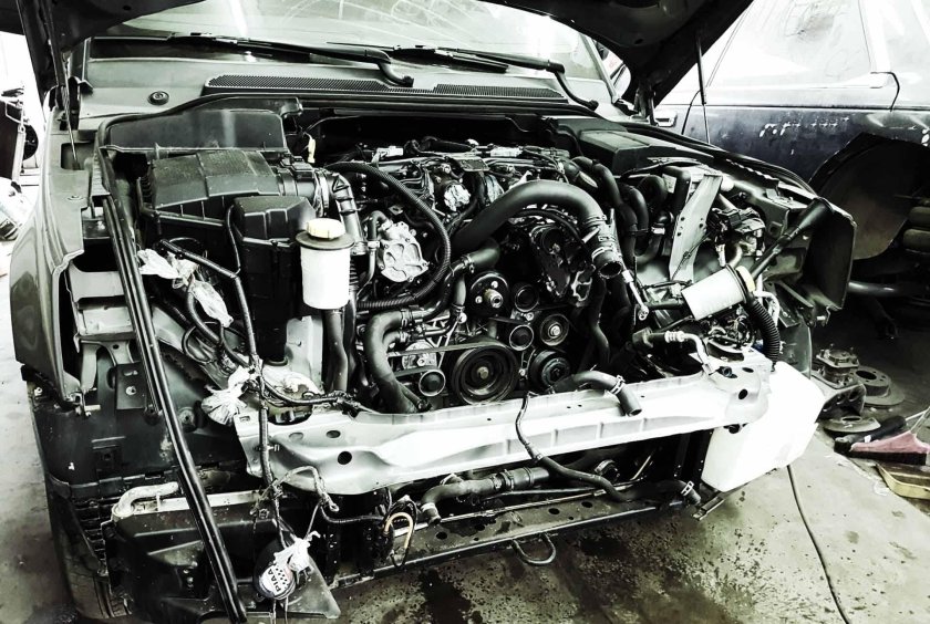 4.2 Ленд Ровер двигатель