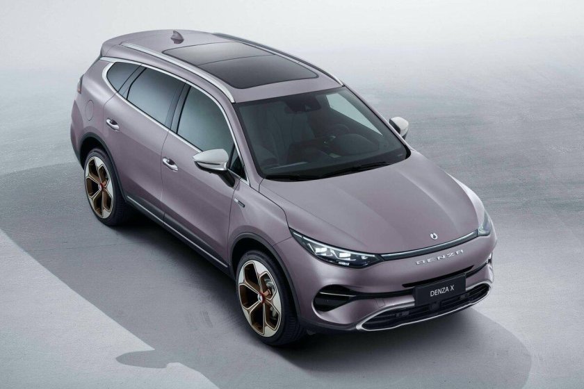 Мерседес Denza