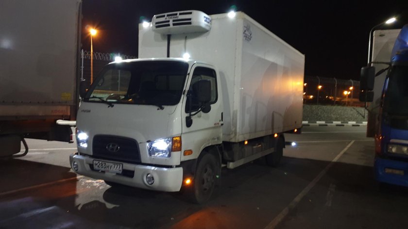 Габаритные огни на Хендай hd78