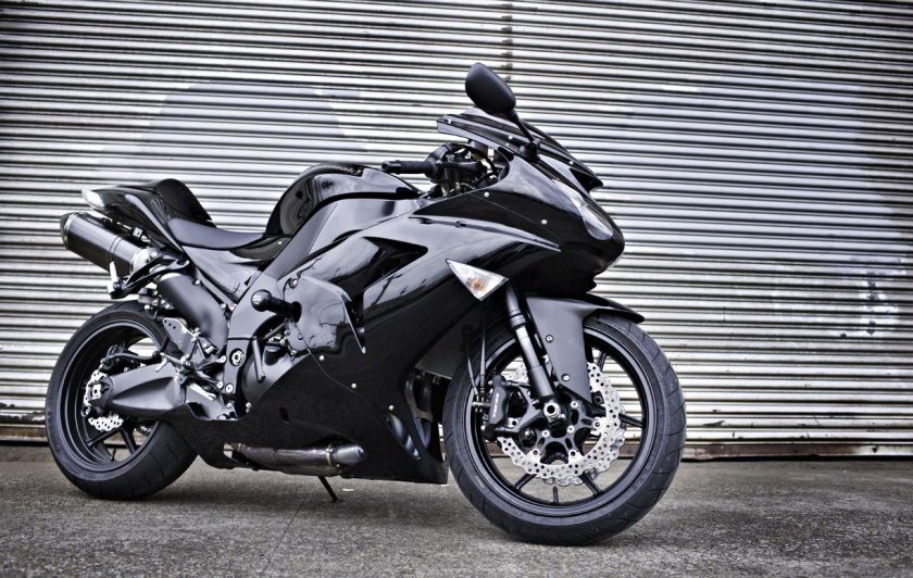 Мотоцикл Кавасаки ниндзя черный