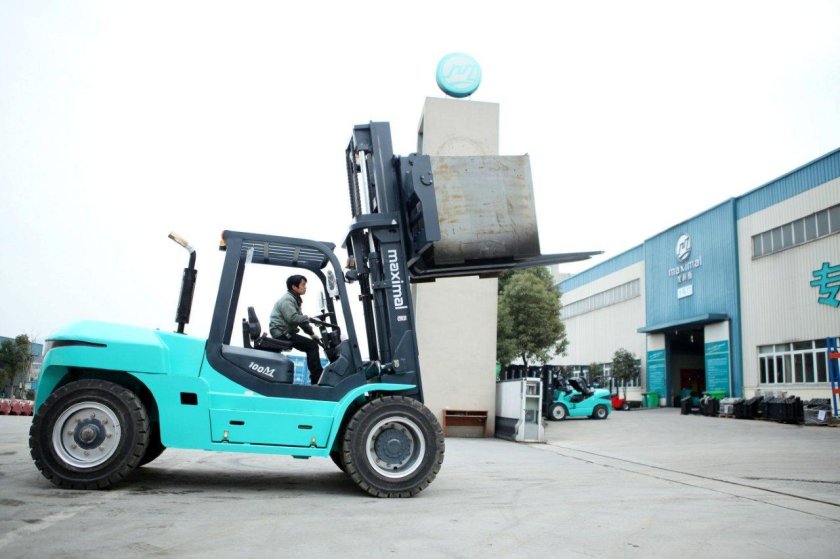 Вилочный погрузчик максимал