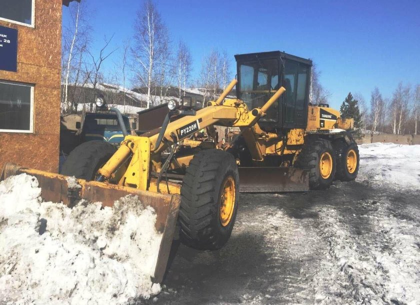 Автогрейдер Changlin py220
