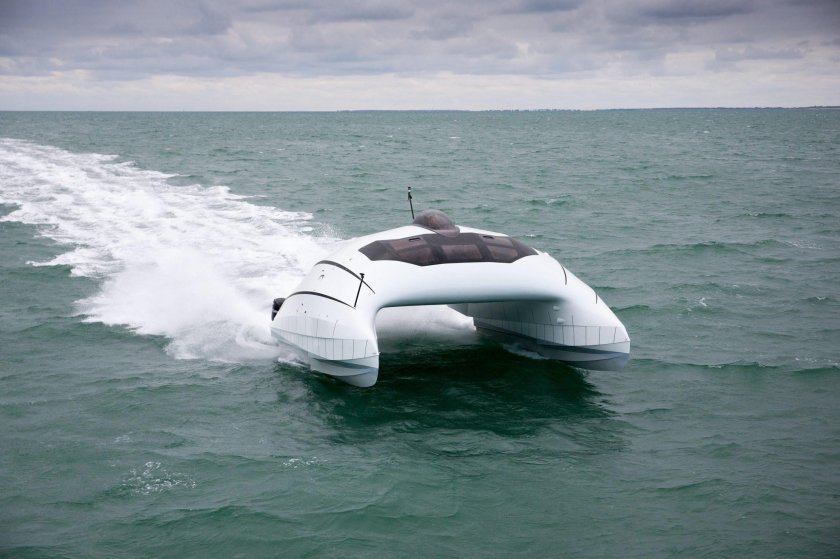 Яхта экраноплан