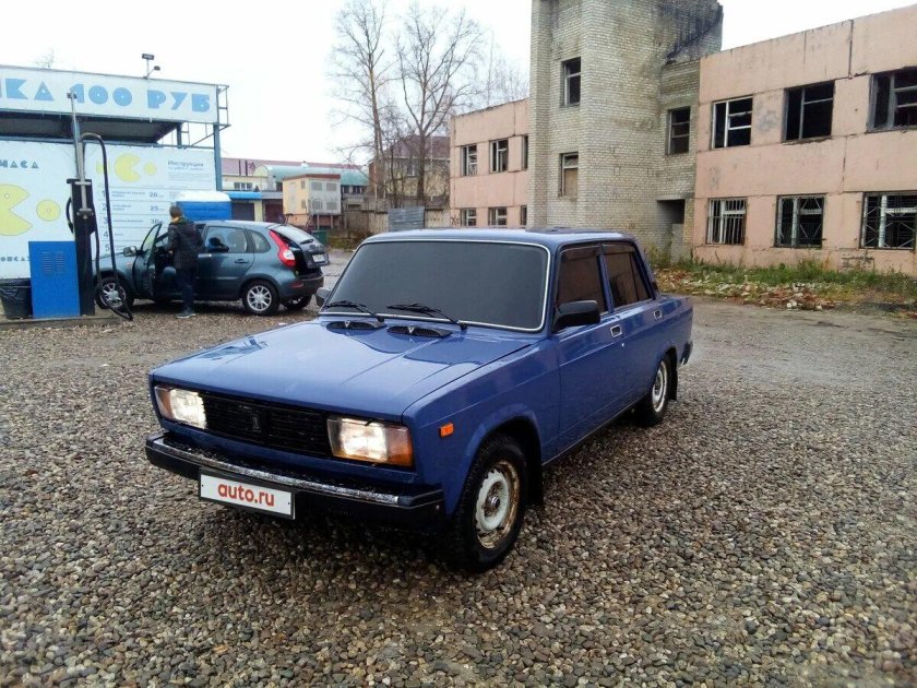 Синий Лада ВАЗ 2105