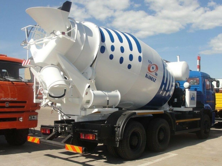 Автобетоносмеситель 58147