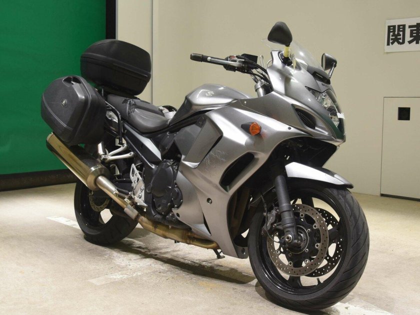 Suzuki Bandit 1250 vs Honda CBF 1000