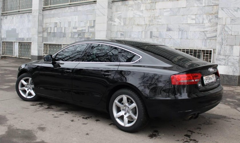 Ауди а5 черная