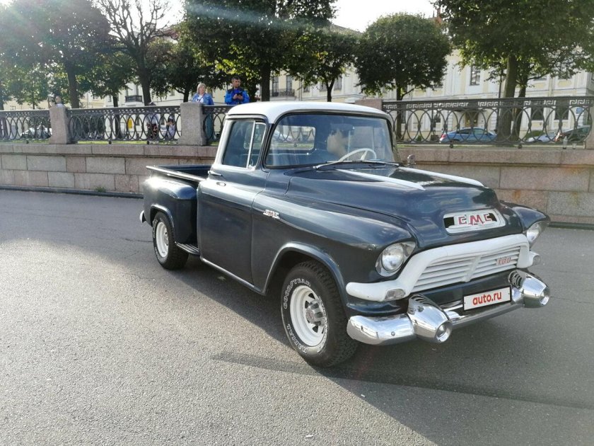 GMC 100 1957