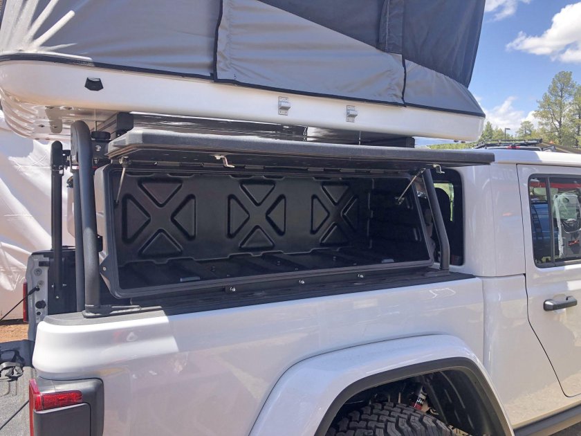 Jeep Gladiator жилой модуль