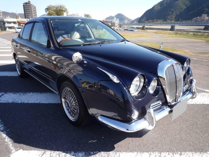 Ниссан Мицуока