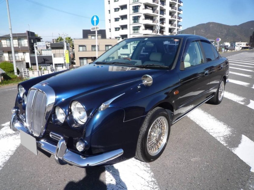 Mitsuoka Ryoga 2000