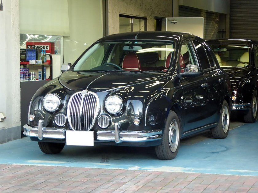Mitsuoka viewt 2012