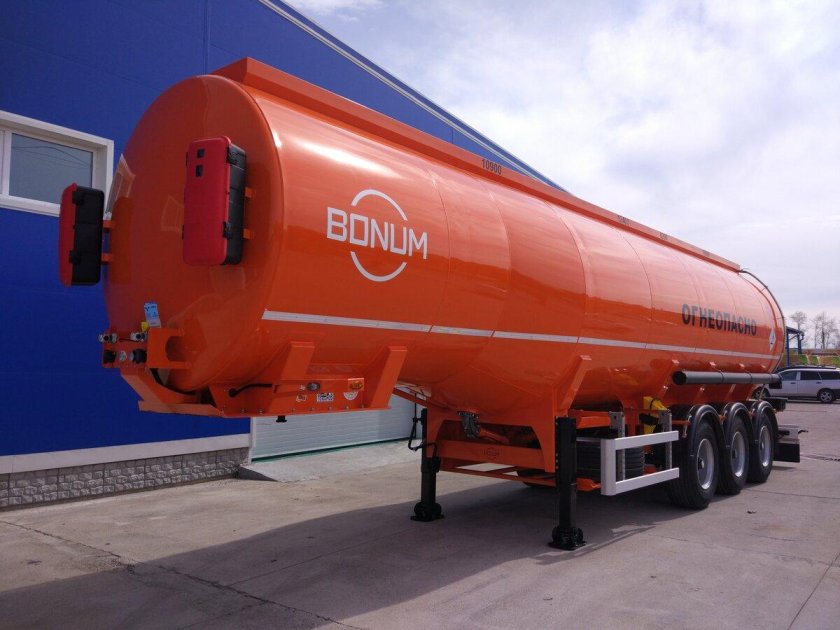 Полуприцеп цистерна Бонум