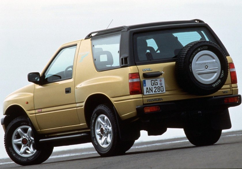 Opel Frontera Sport 1992