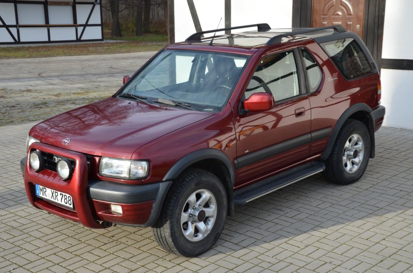 Opel Frontera 3.2