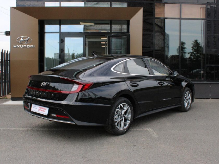 Хендай Соната черная 2023