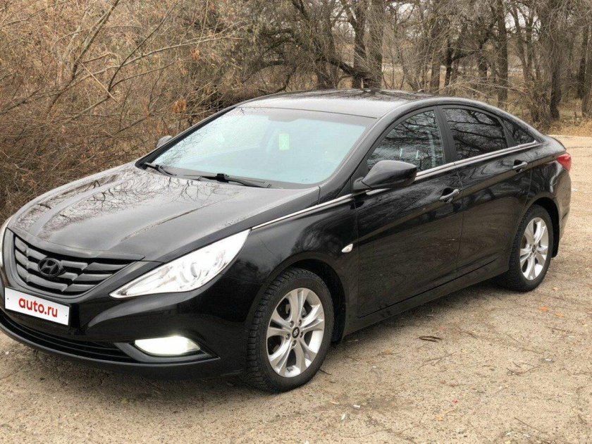 Hyundai Sonata Black