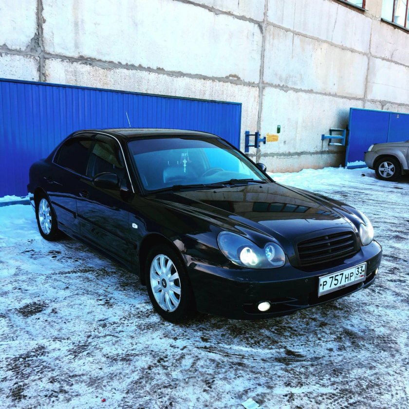 Hyundai Sonata 4 черная