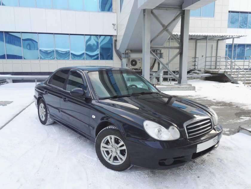 Hyundai Sonata 4 черная