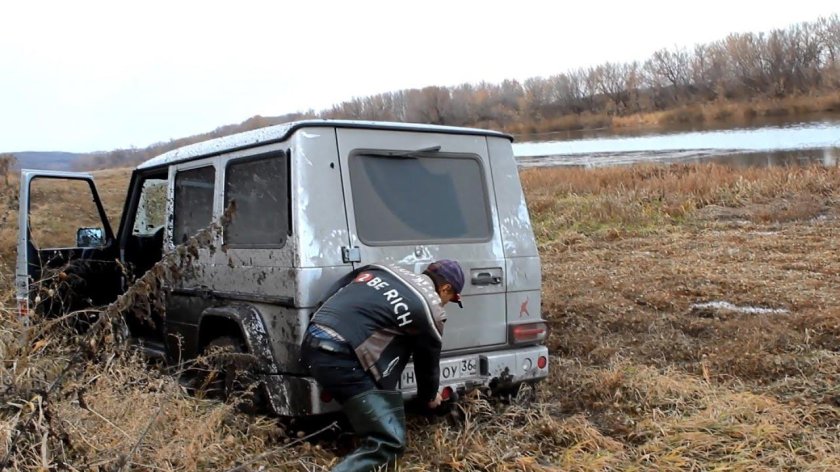 Гелендваген в грязи
