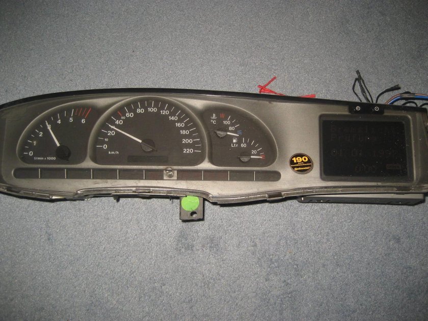 Opel Vectra b приборная панель
