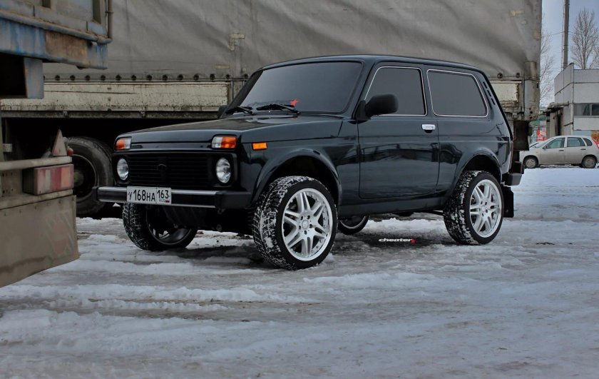 Нива 4х4 тонированная