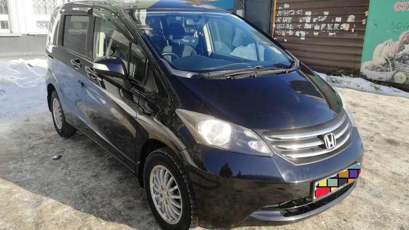 Хонда Шатл 2009